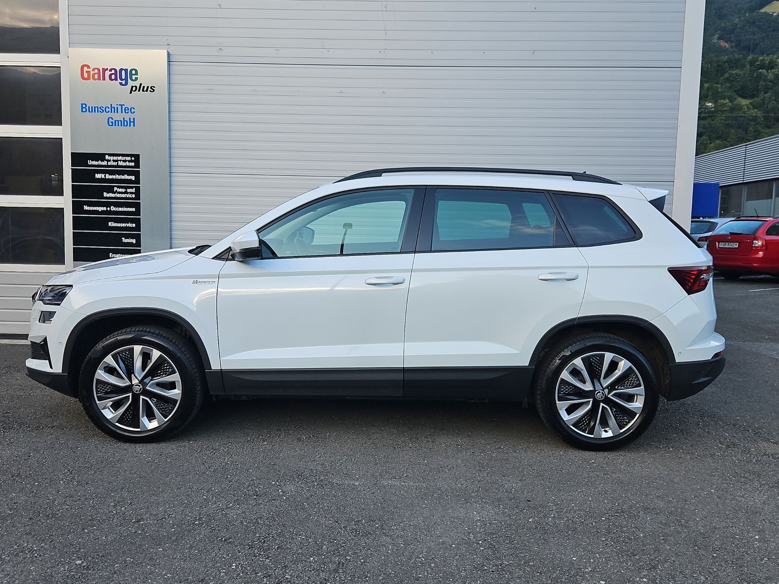 SKODA Karoq 2.0 TDI Style 4x4 DSG-image-1