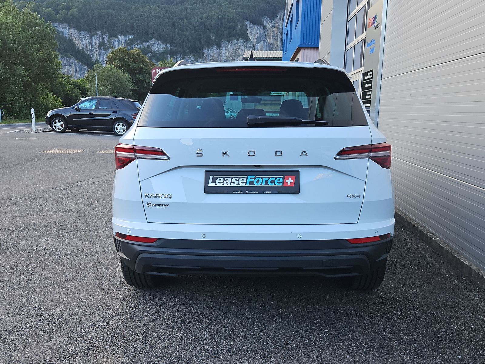 SKODA Karoq 2.0 TDI Style 4x4 DSG-image-3