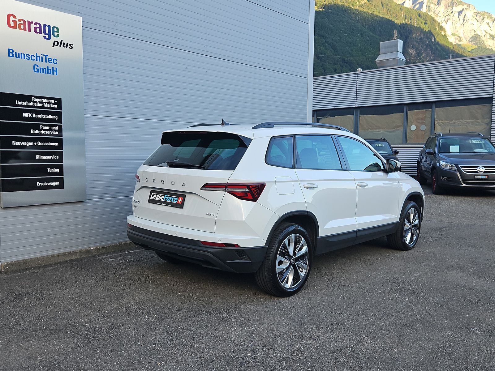 SKODA Karoq 2.0 TDI Style 4x4 DSG-image-4