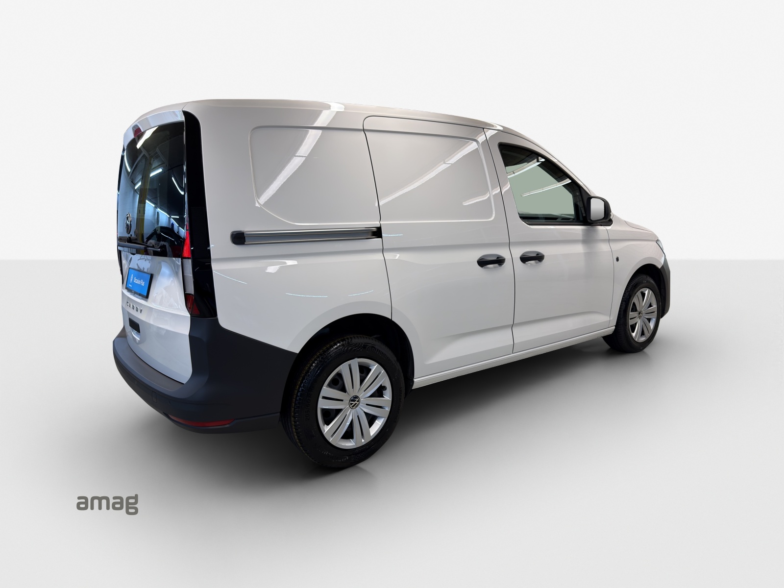 VW Caddy Cargo 2.0TDI-image-4