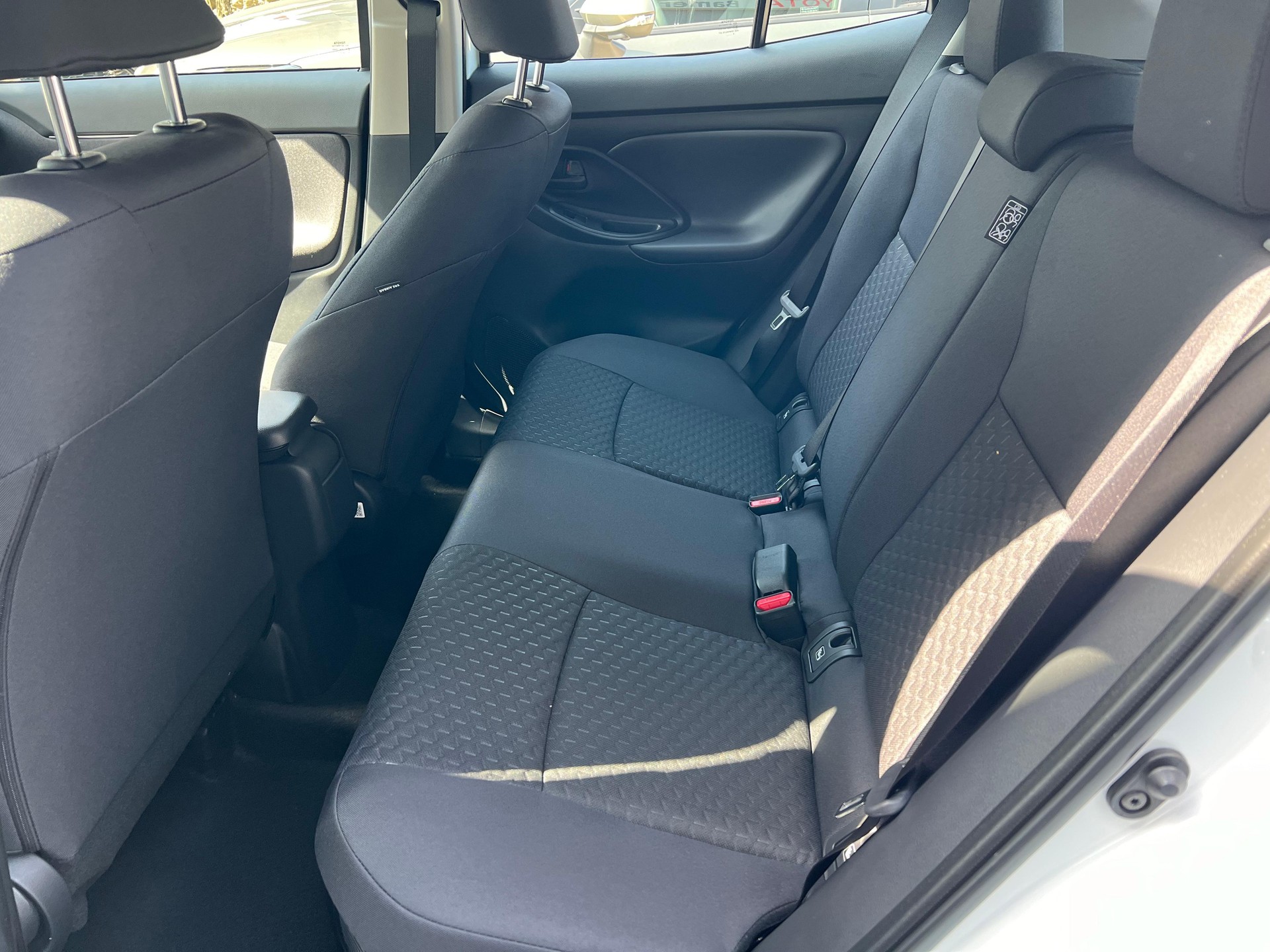 TOYOTA Yaris Cross 1.5 VVT-i HSD Comfort-image-10
