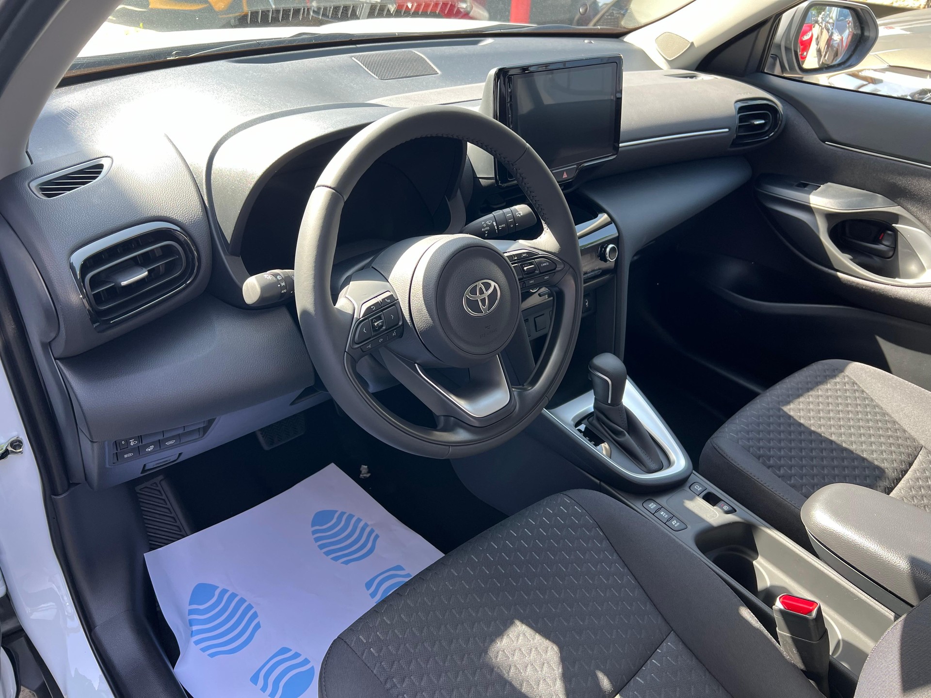 TOYOTA Yaris Cross 1.5 VVT-i HSD Comfort-image-8