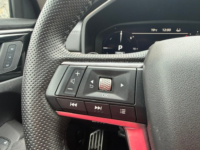 MITSUBISHI Outlander 2.4 PHEV Instyle 4WD Automatic-image-14