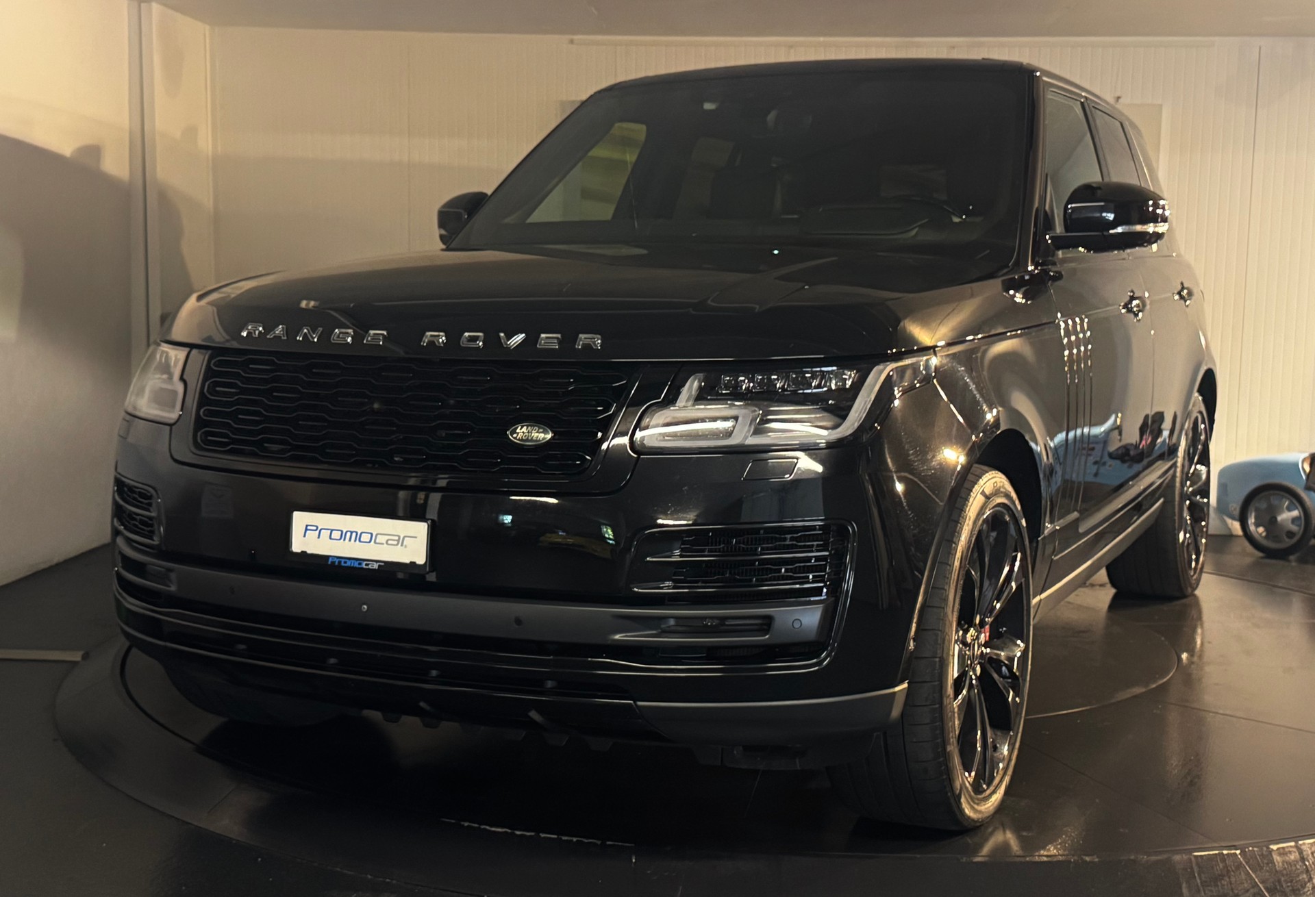 LAND ROVER Range Rover 5.0 V8 S/C SV AB Dynamic Automatic-image-0