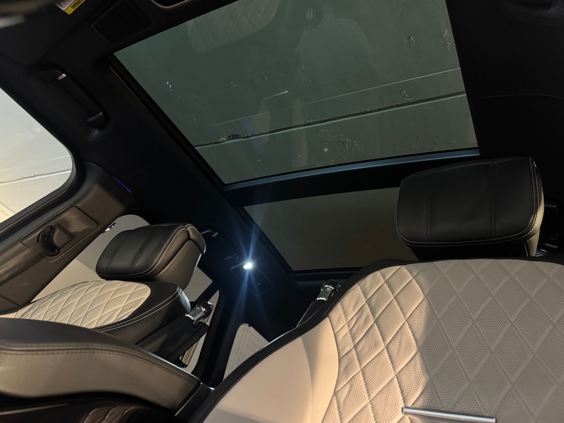 LAND ROVER Range Rover 5.0 V8 S/C SV AB Dynamic Automatic-image-18