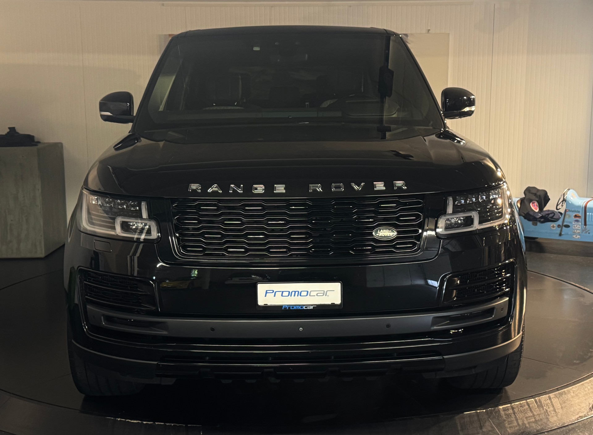 LAND ROVER Range Rover 5.0 V8 S/C SV AB Dynamic Automatic-image-10