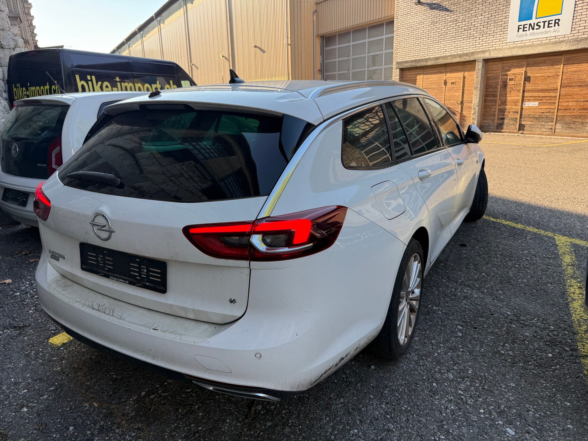 OPEL Insignia 2.0 CDTI Sports Tourer Excellence Automatic-image-2