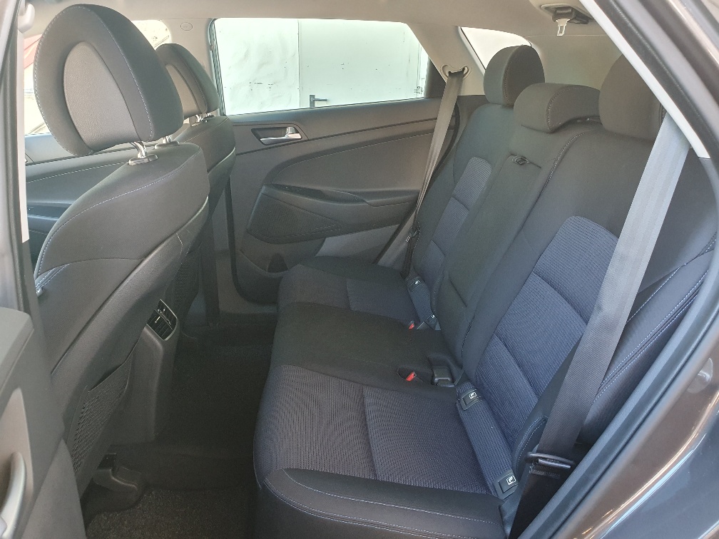 HYUNDAI Tucson 1.6 TGDI Plena 4WD Automatic-image-11