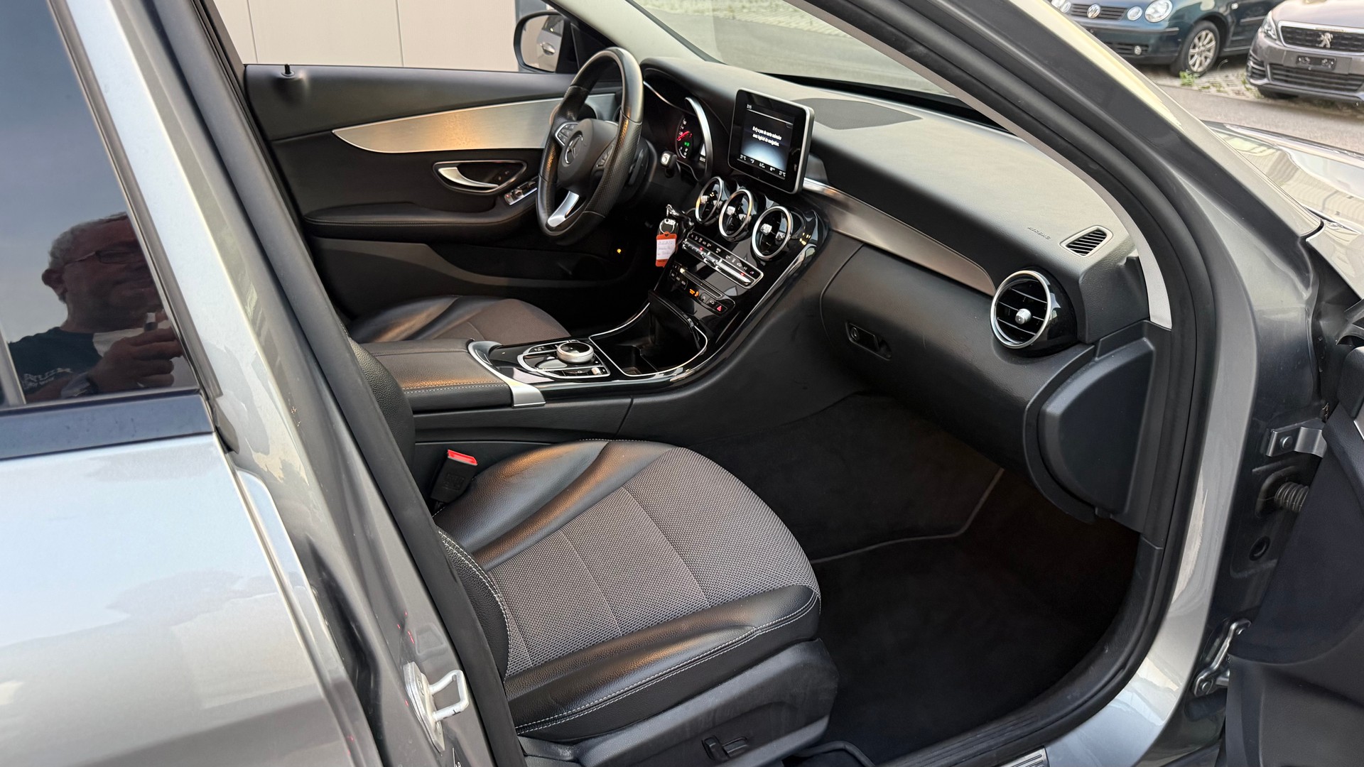 MERCEDES-BENZ C 350 e Avantgarde 7G-Tronic-image-8