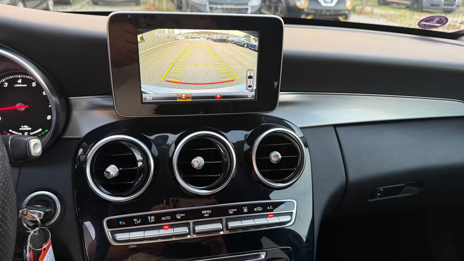 MERCEDES-BENZ C 350 e Avantgarde 7G-Tronic-image-11
