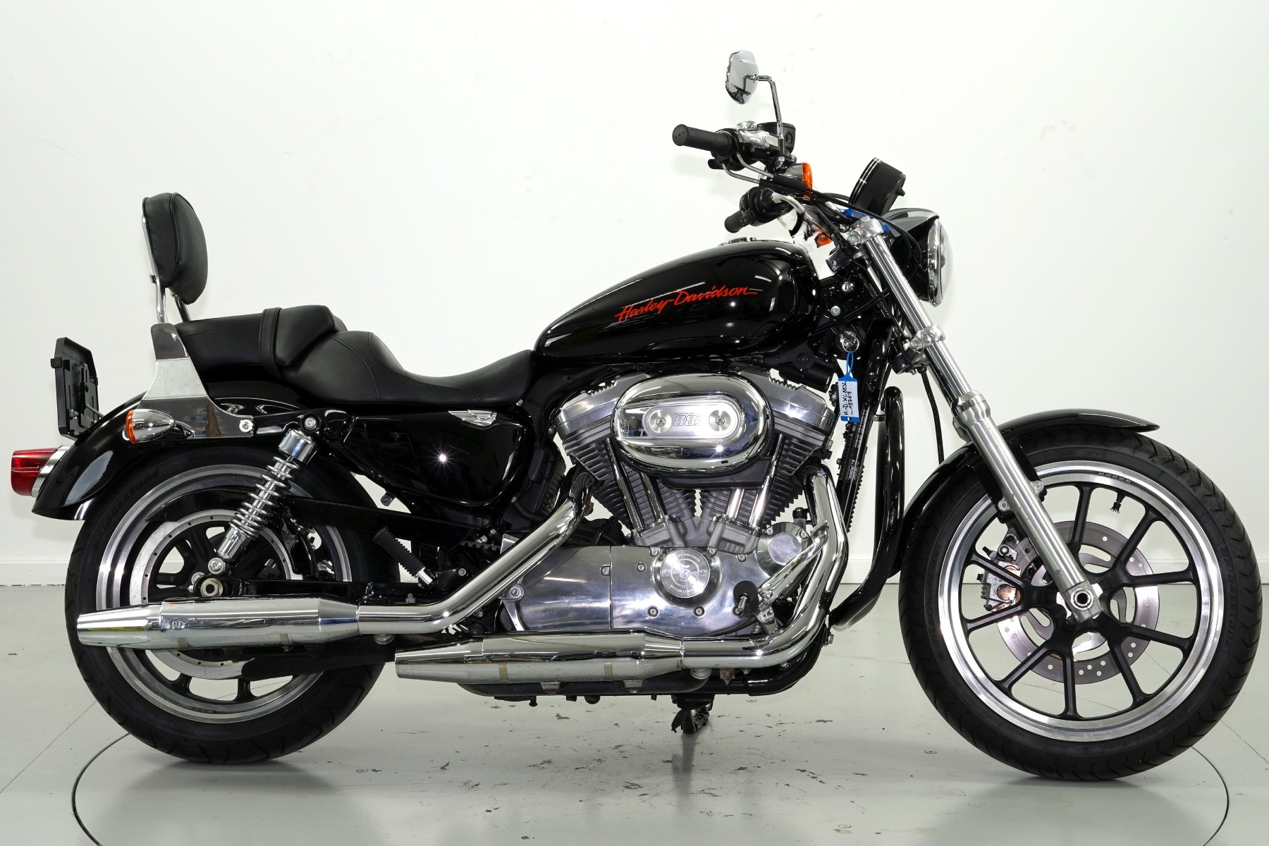 HARLEY-DAVIDSON XL883L-showroom-element-3