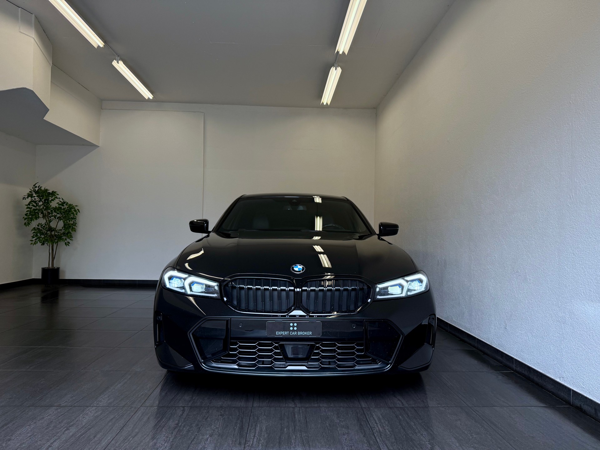 BMW 320d xDrive 48V Steptronic M Sport-image-21