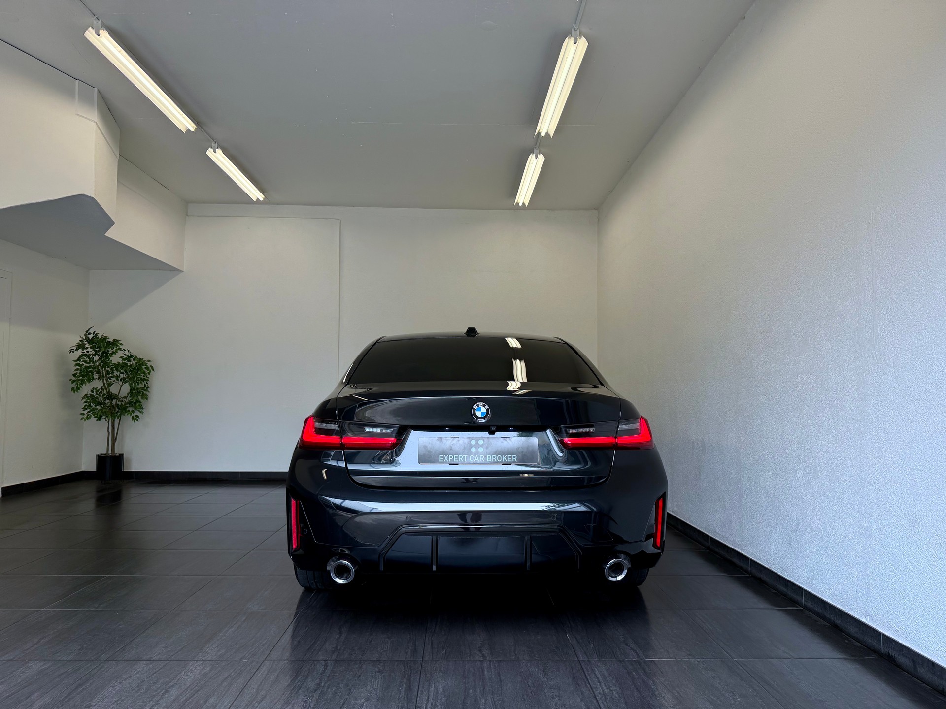 BMW 320d xDrive 48V Steptronic M Sport-image-3