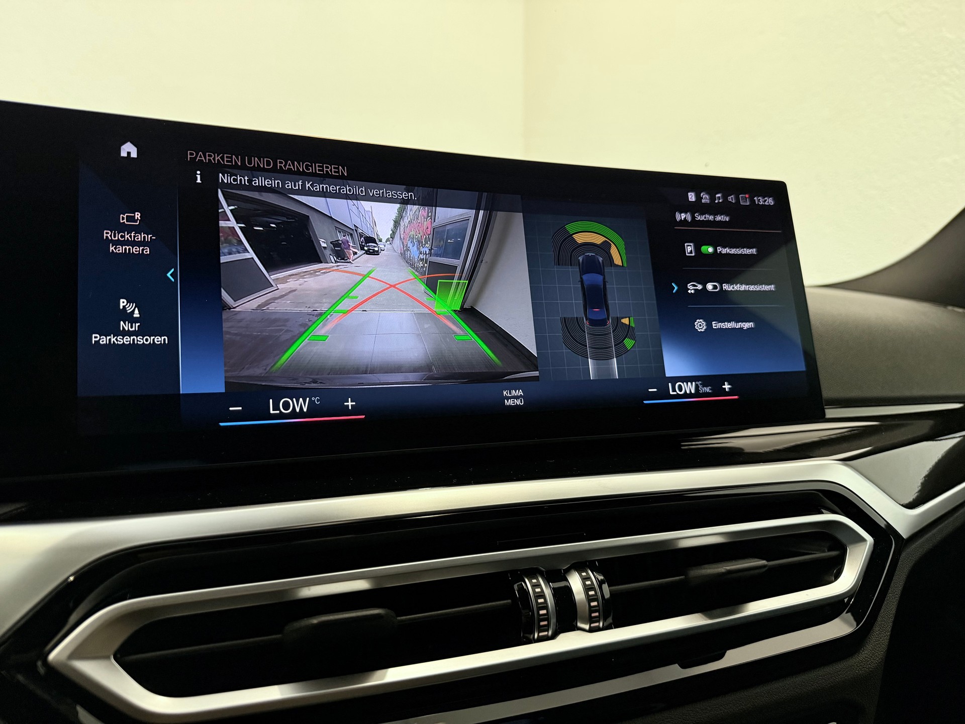 BMW 320d xDrive 48V Steptronic M Sport-image-12
