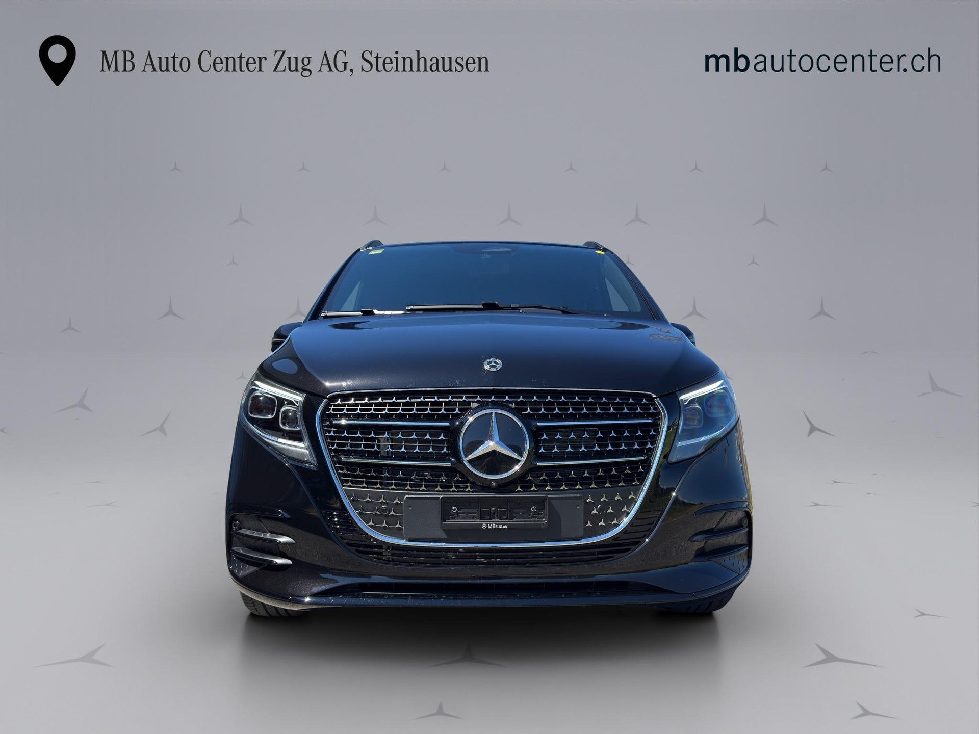 MERCEDES-BENZ V 300 d Swiss Ed. lang 4matic Van-image-9
