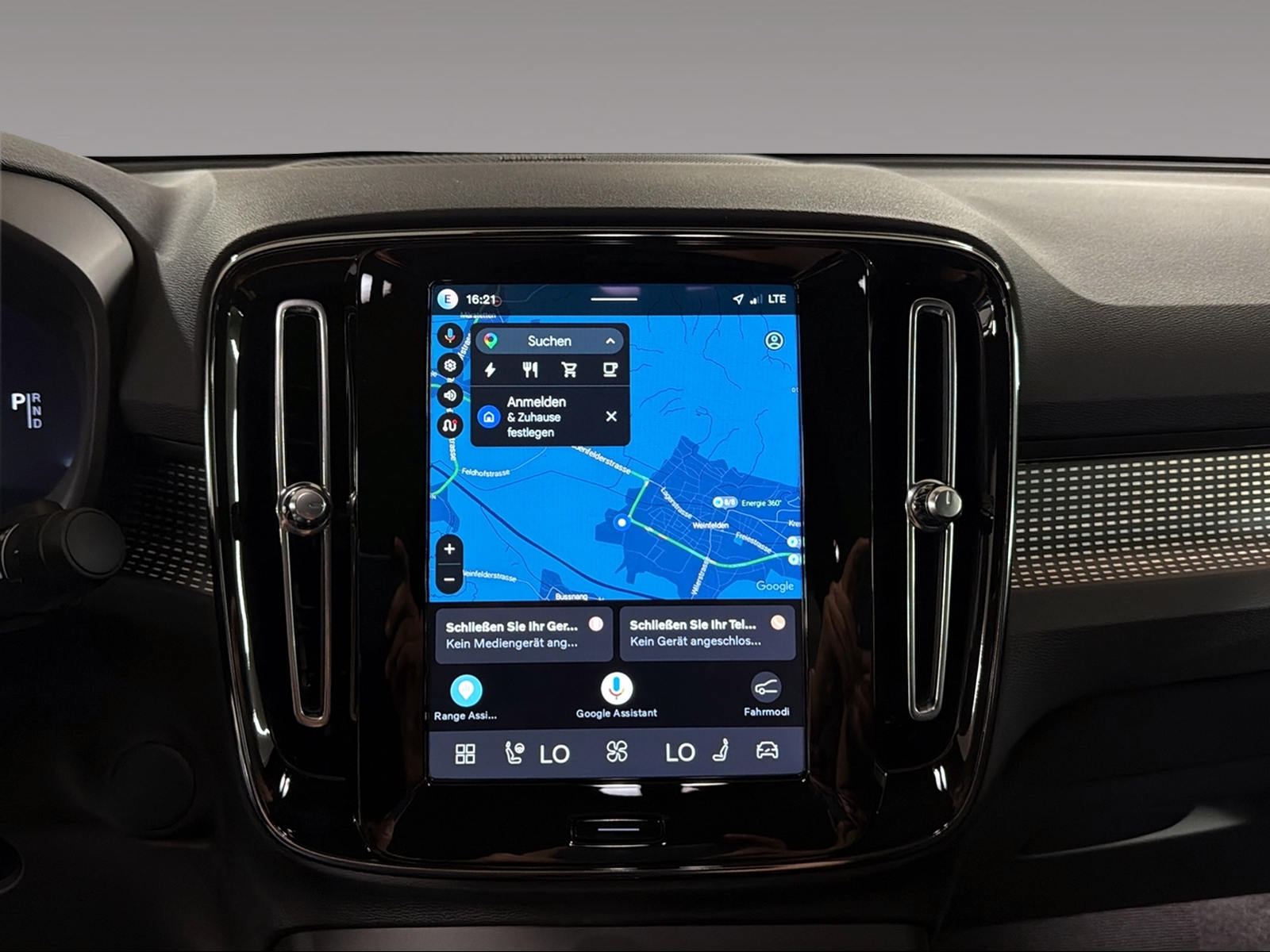 VOLVO EC40 Twin Ultra AWD XCENTRIC-image-12