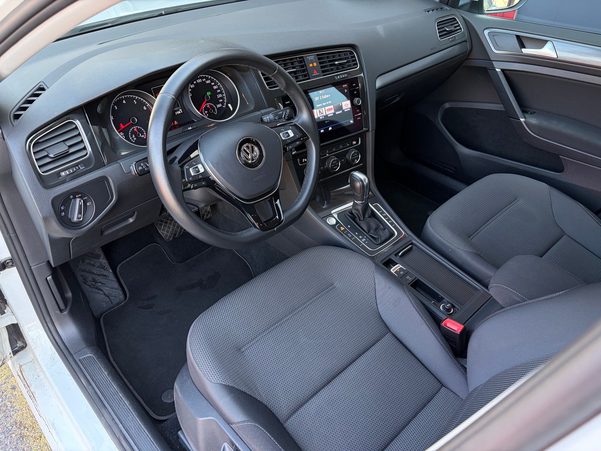 VW Golf 1.4 TSI Comfortline DSG-image-9