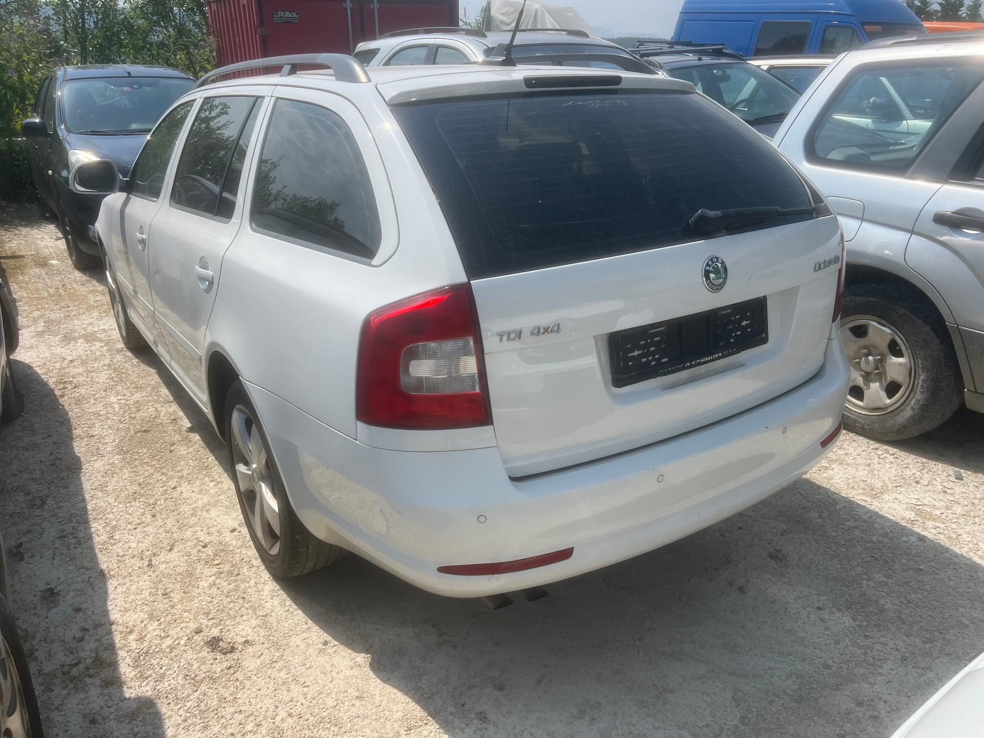 SKODA Octavia Combi 2.0 TDI Swiss Adventure 4x4-image-6