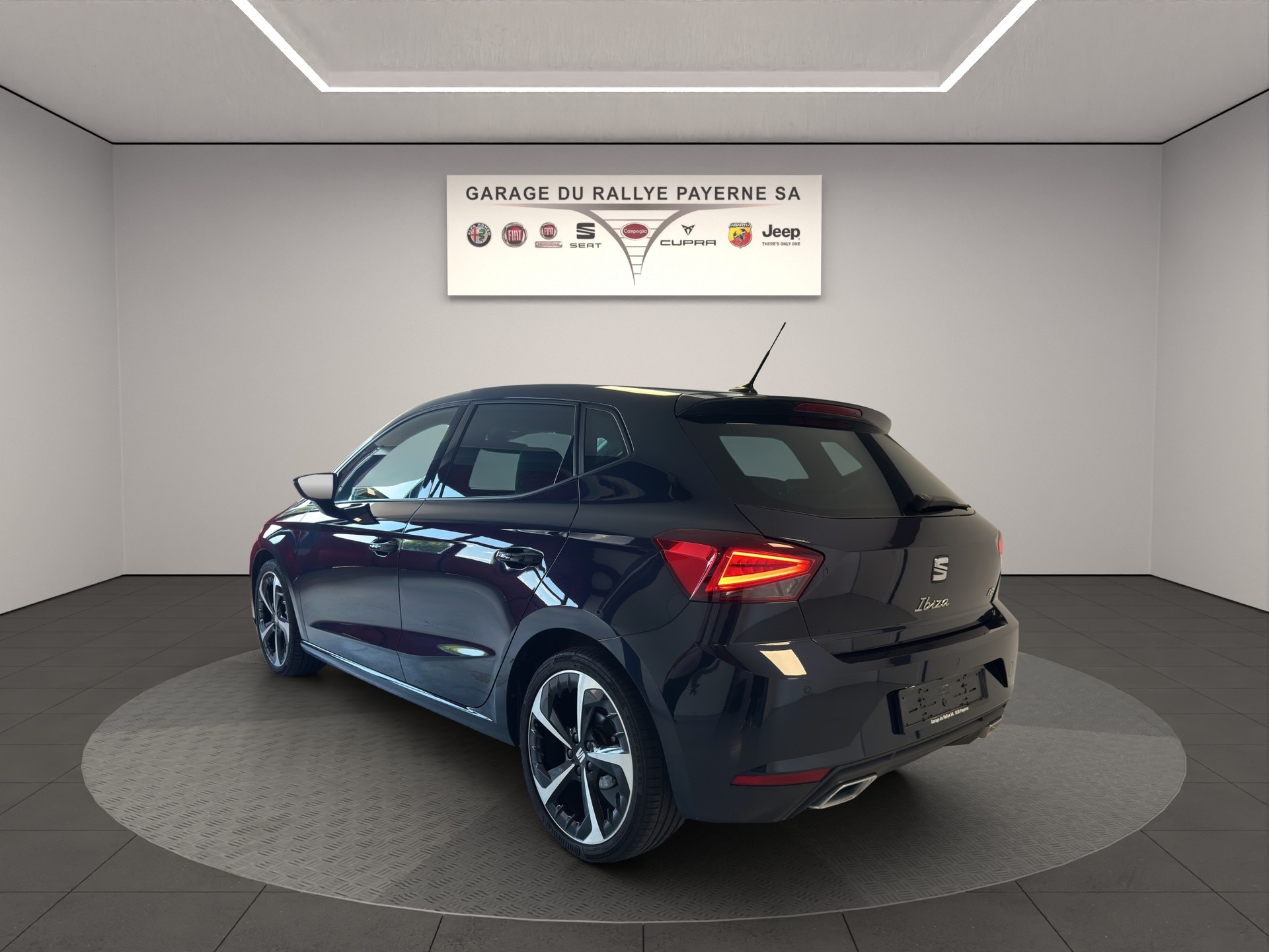 SEAT Ibiza 1.0 EcoTSI Hola FR DSG-showroom-element-2
