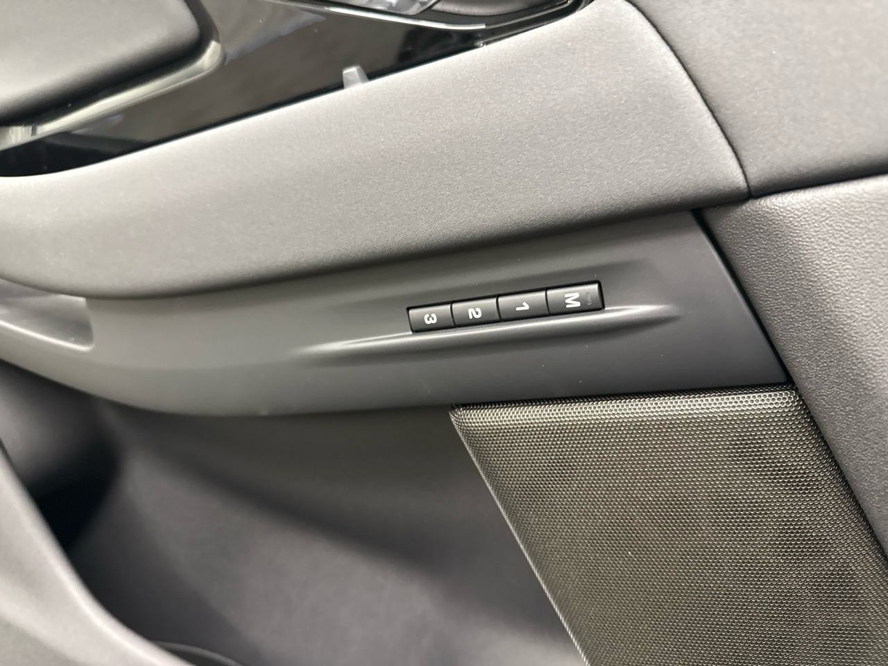 LAND ROVER Range Rover Evoque P 270e Dynamic SE AT9-image-5