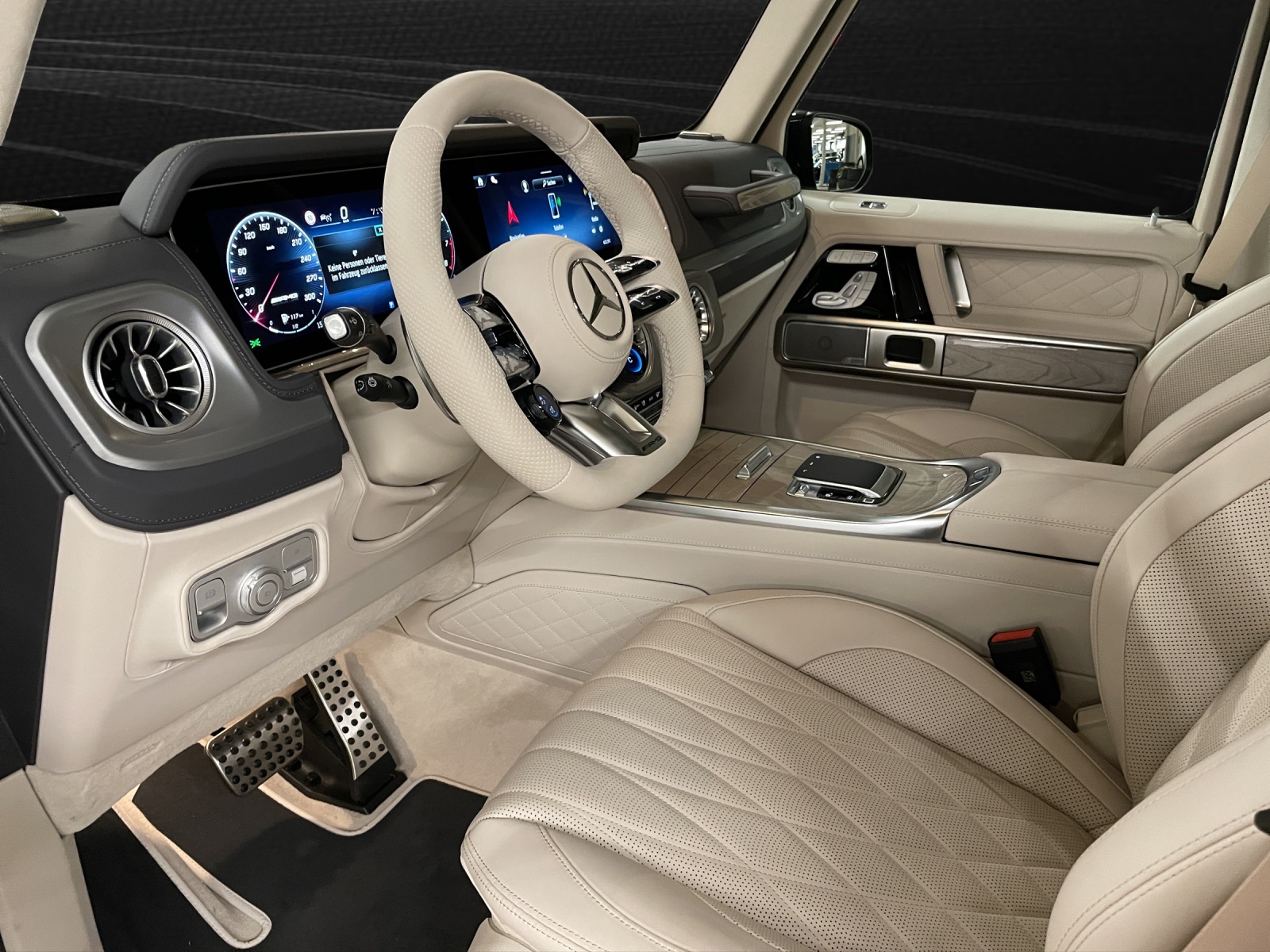 MERCEDES-BENZ G 63 AMG 9G-Tronic-image-8