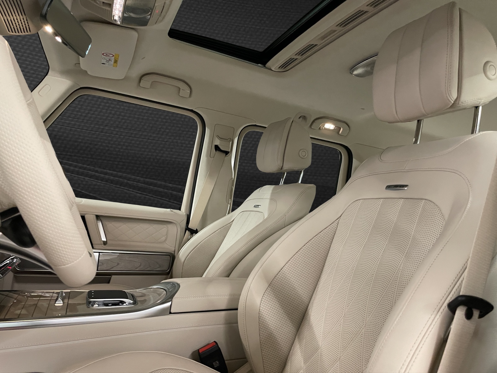 MERCEDES-BENZ G 63 AMG 9G-Tronic-image-9