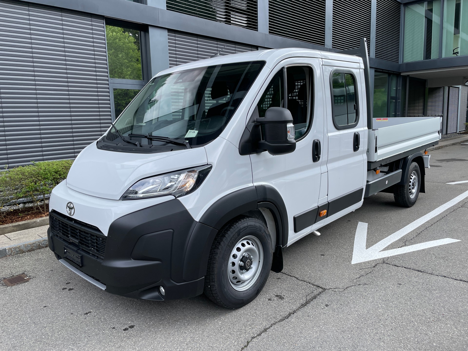 TOYOTA Proace MAX 2.2D DK Chassis mit Pritsche HD Active 3,5t L3H1 mit AHK-image-0