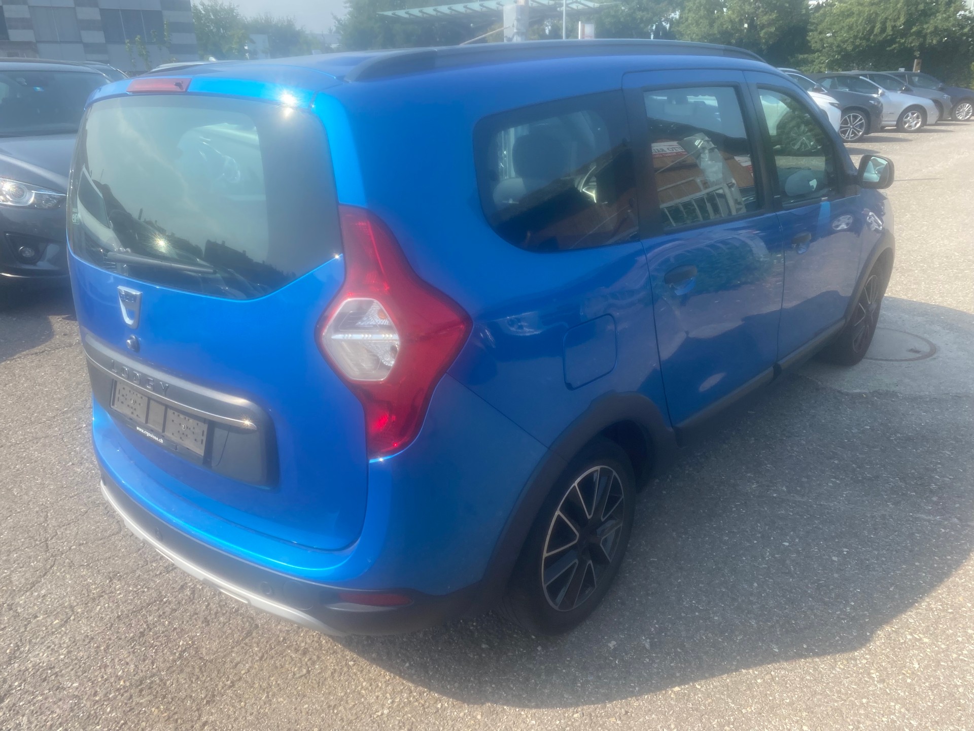 DACIA Lodgy 1.2 Turbo Ambiance 7PL-image-4