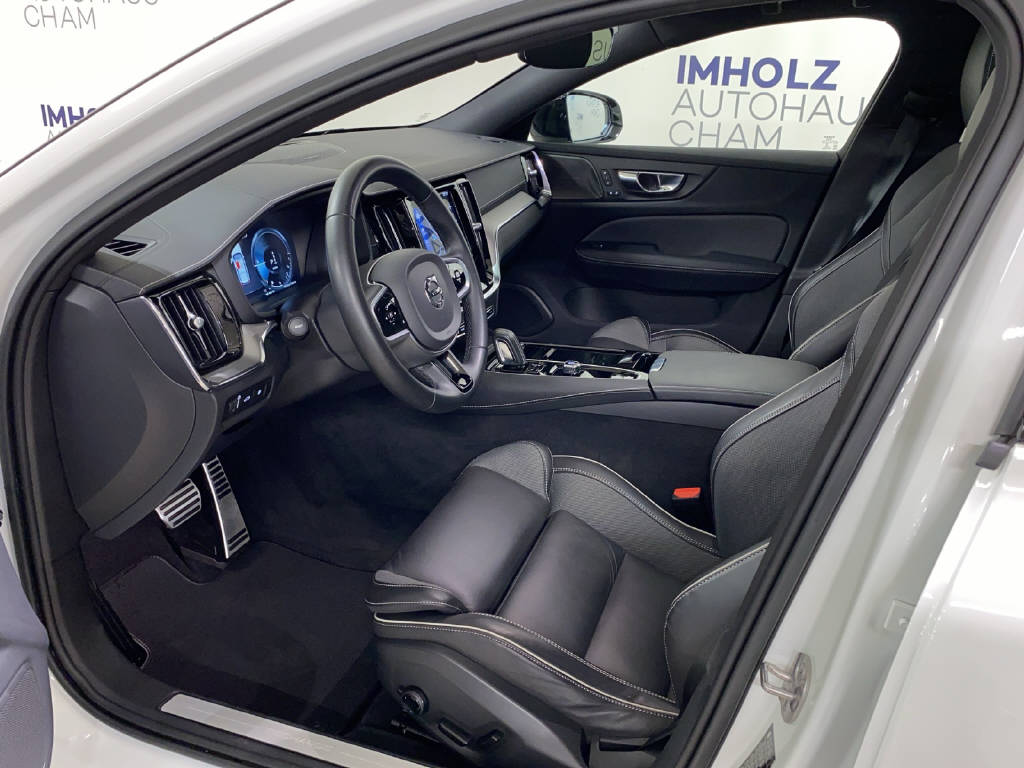 VOLVO V60 2.0 T6 TE R-Design eAWD-image-15