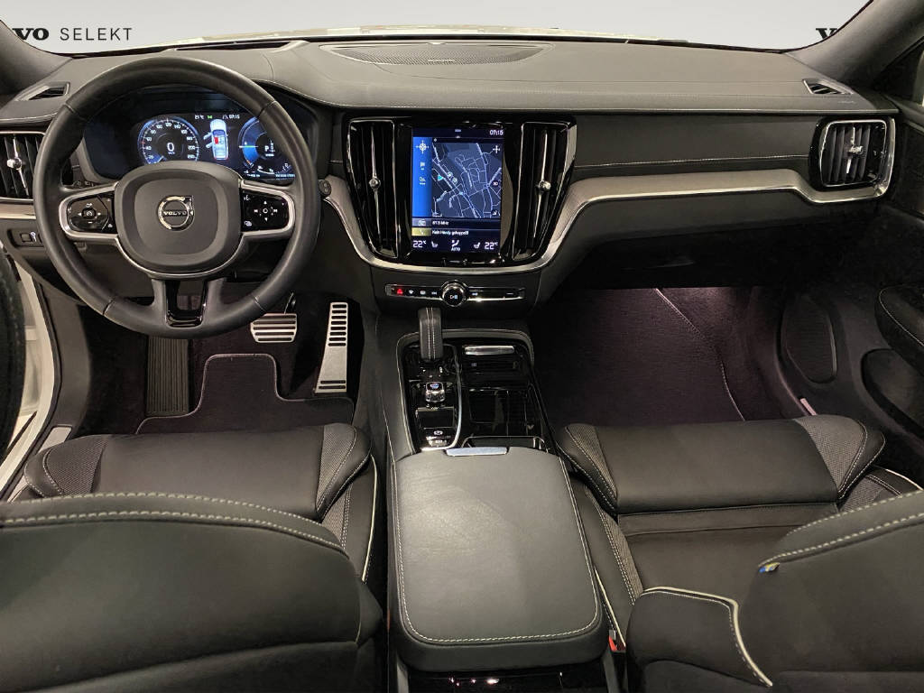 VOLVO V60 2.0 T6 TE R-Design eAWD-image-10