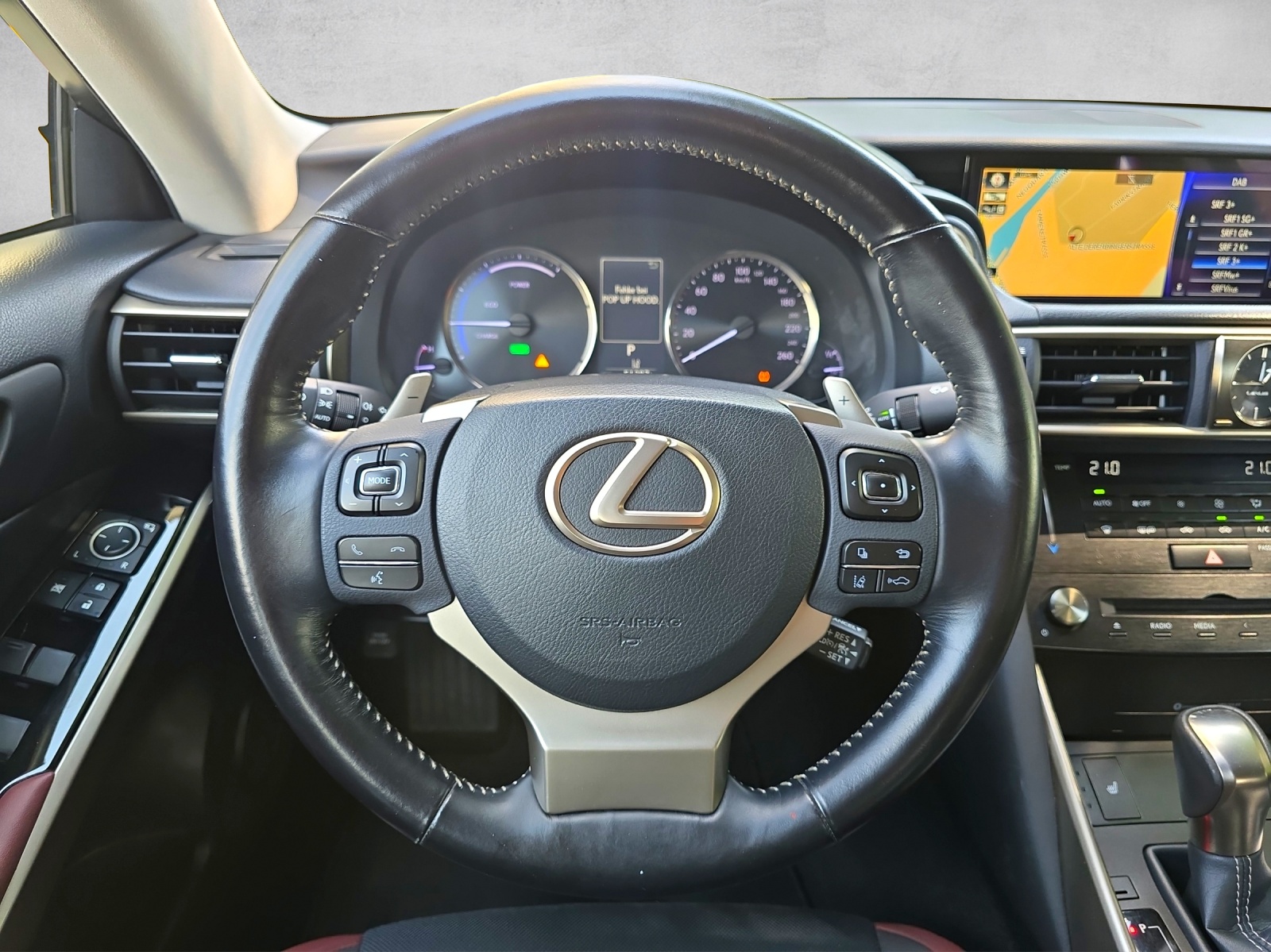 LEXUS IS 300h F-Sport Automatic-image-6
