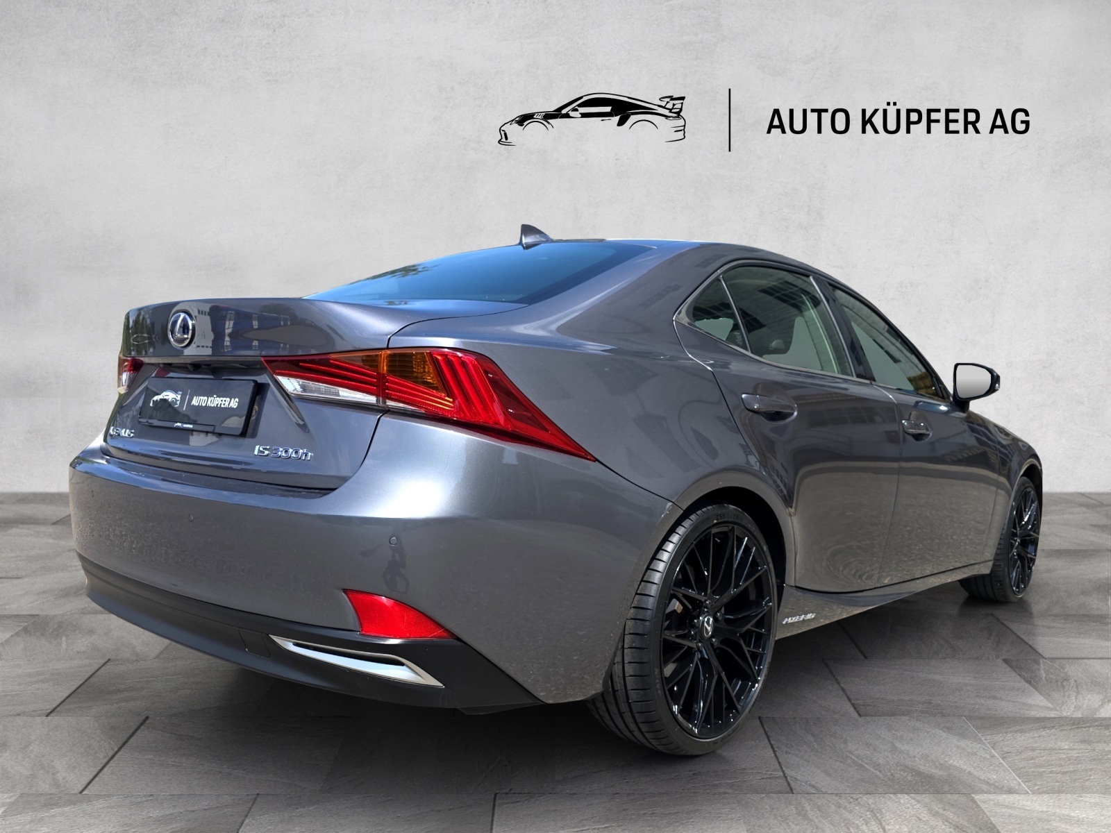 LEXUS IS 300h F-Sport Automatic-image-3