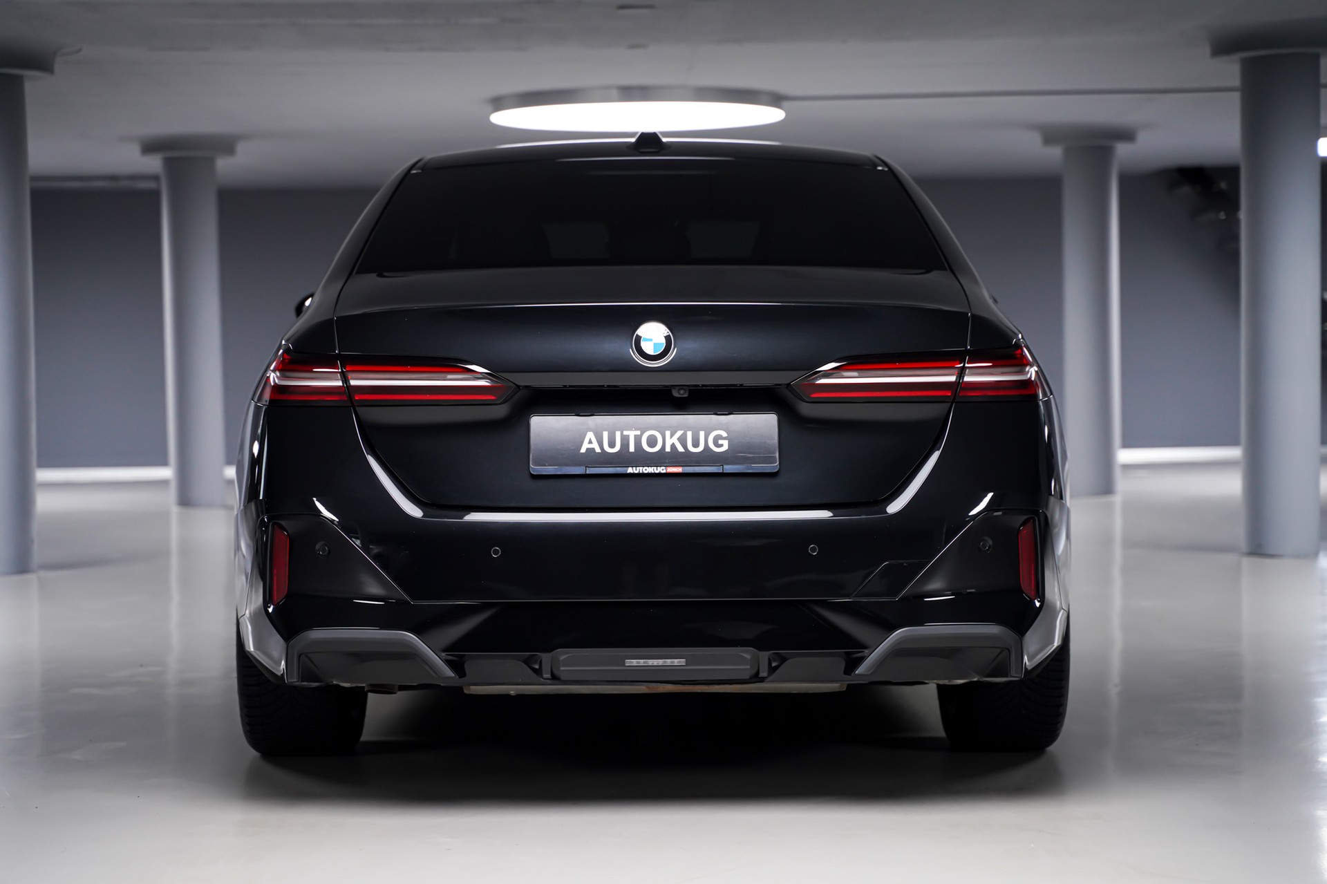BMW 520i 48V M Sport Steptronic-image-4