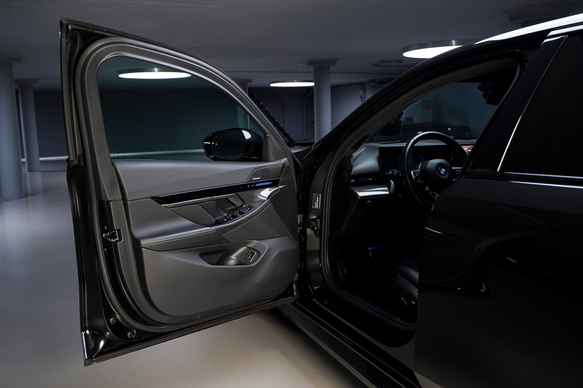 BMW 520i 48V M Sport Steptronic-image-6