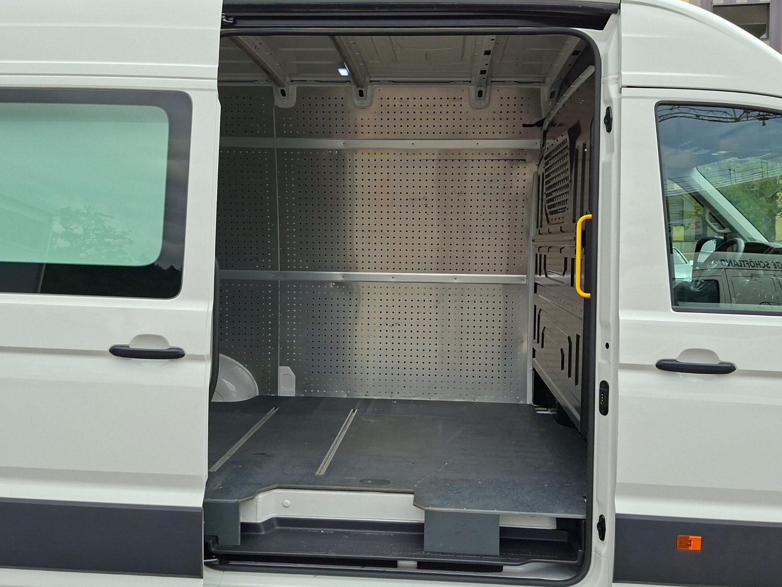 VW Crafter 35 2.0 BiTDI L3 4Motion A-image-16