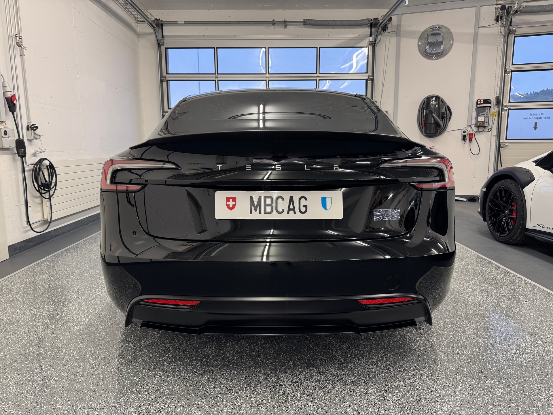 TESLA Model 3 Dual Motor Performance AWD-image-6