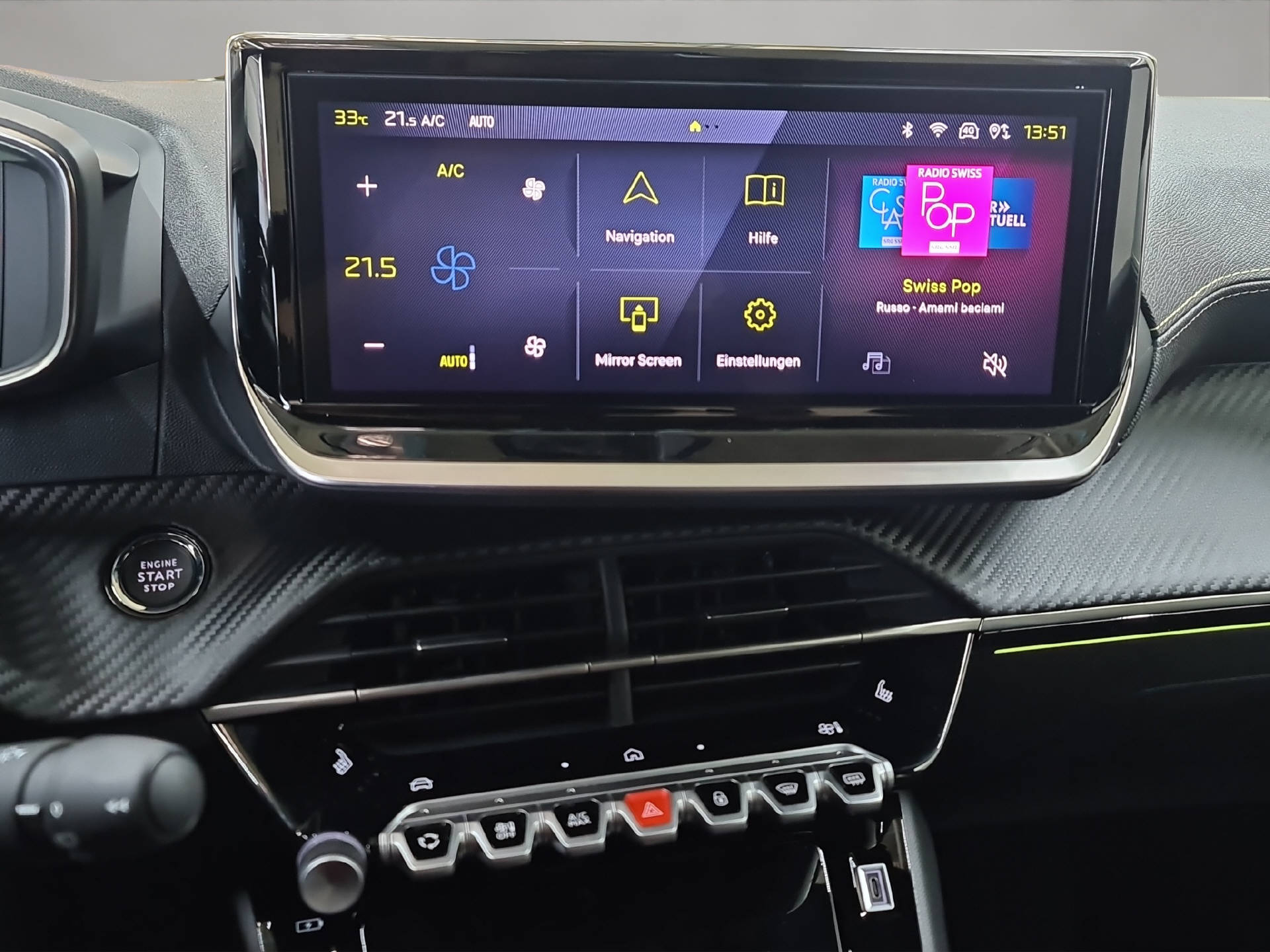 PEUGEOT E-208 GT-image-8
