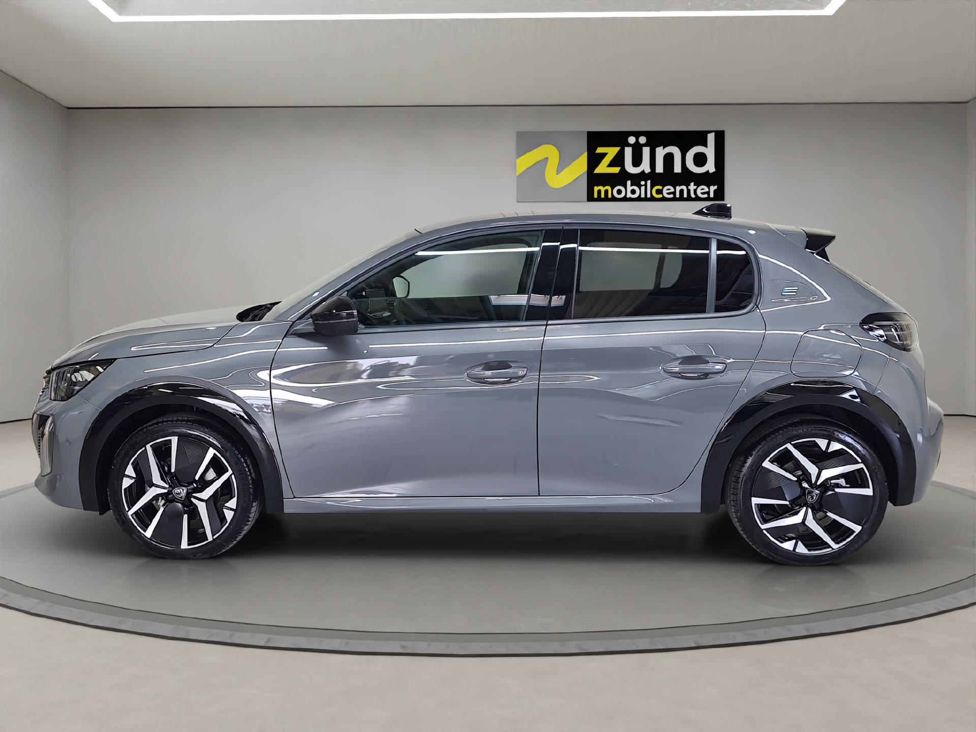PEUGEOT E-208 GT-image-1