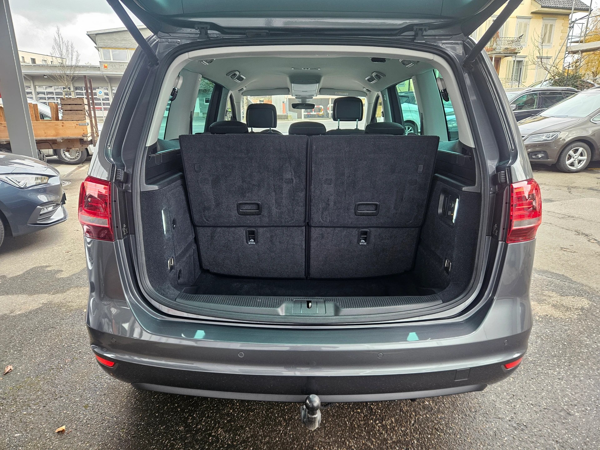 VW Sharan 1.4 TSI BlMT Comfortline DSG-image-9