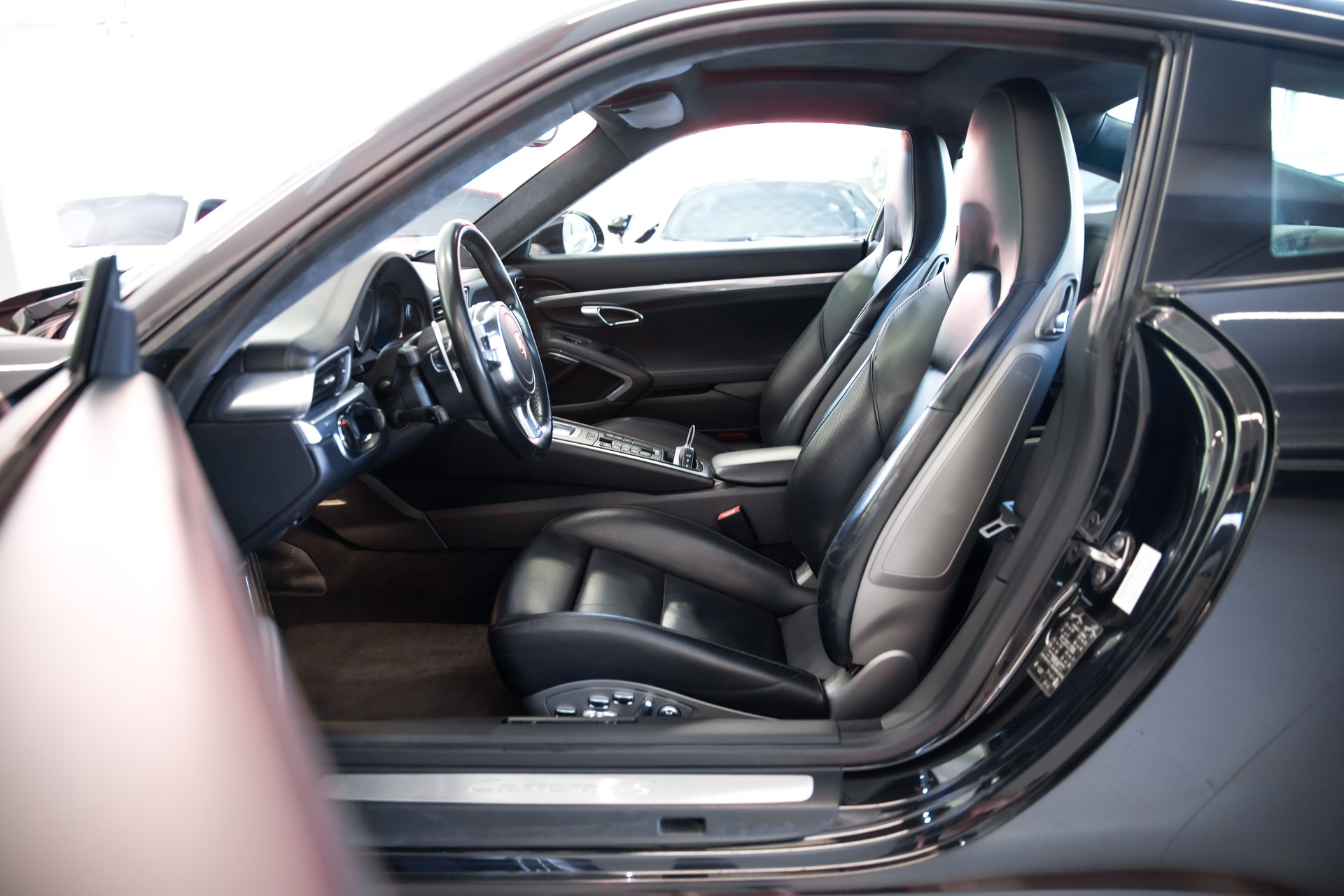 PORSCHE 911 Carrera 4S PDK-image-16