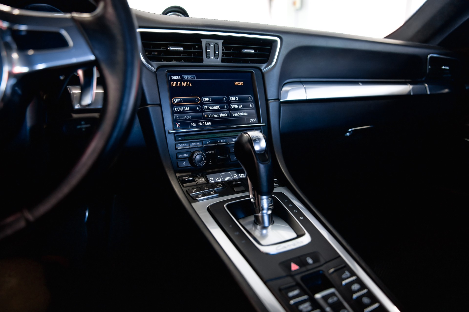 PORSCHE 911 Carrera 4S PDK-image-28