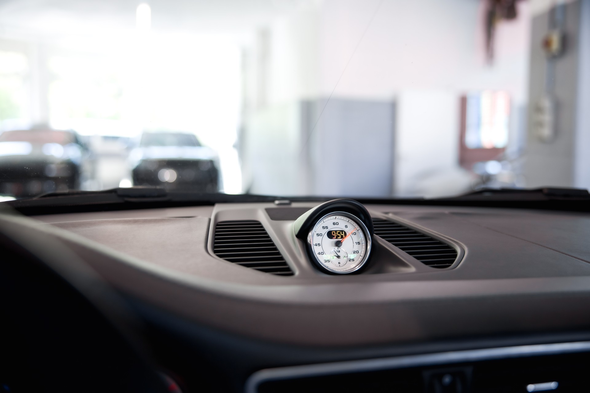 PORSCHE 911 Carrera 4S PDK-image-23