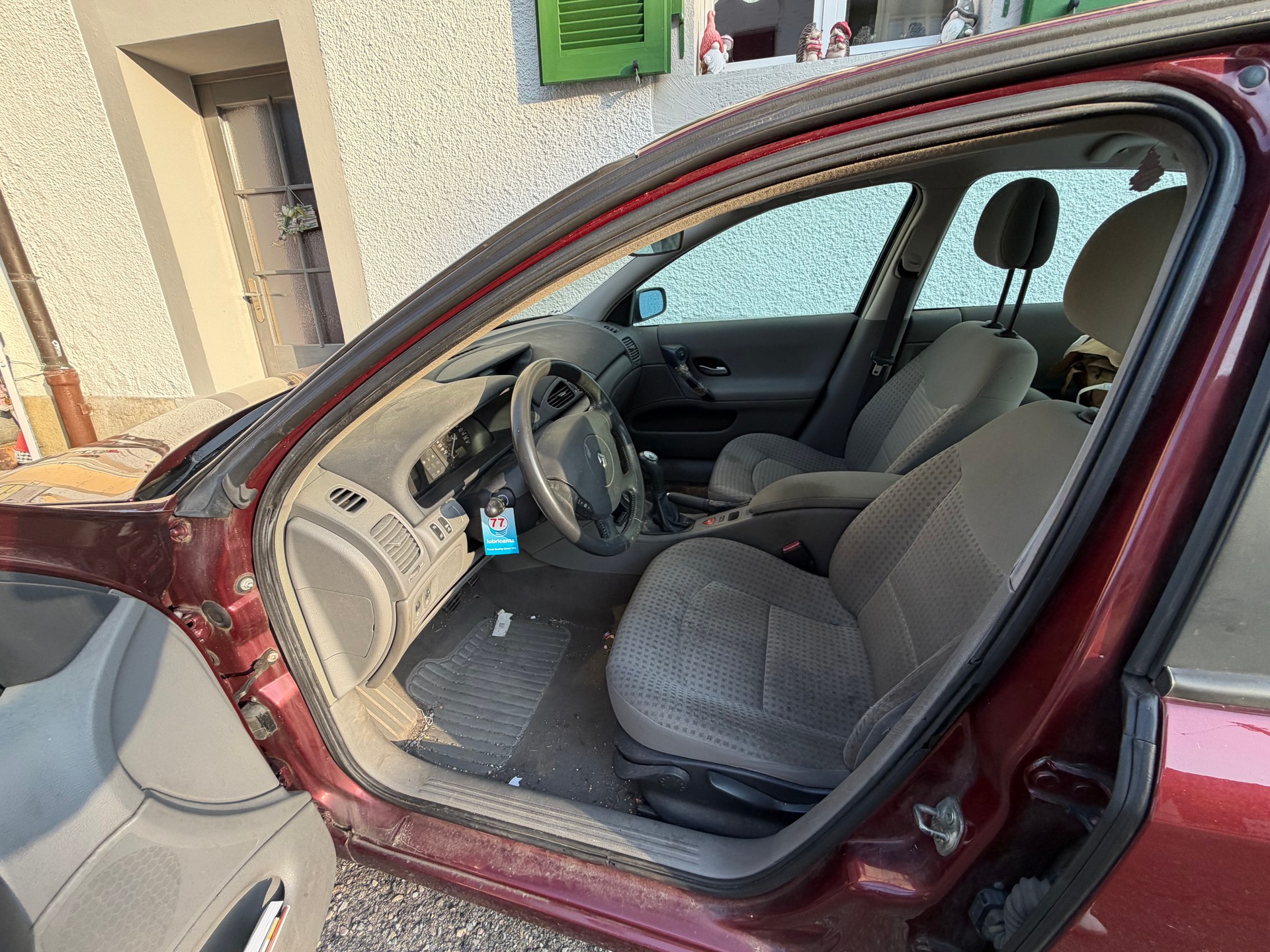 RENAULT Laguna 2.0 16V Privilège Automatic-image-5