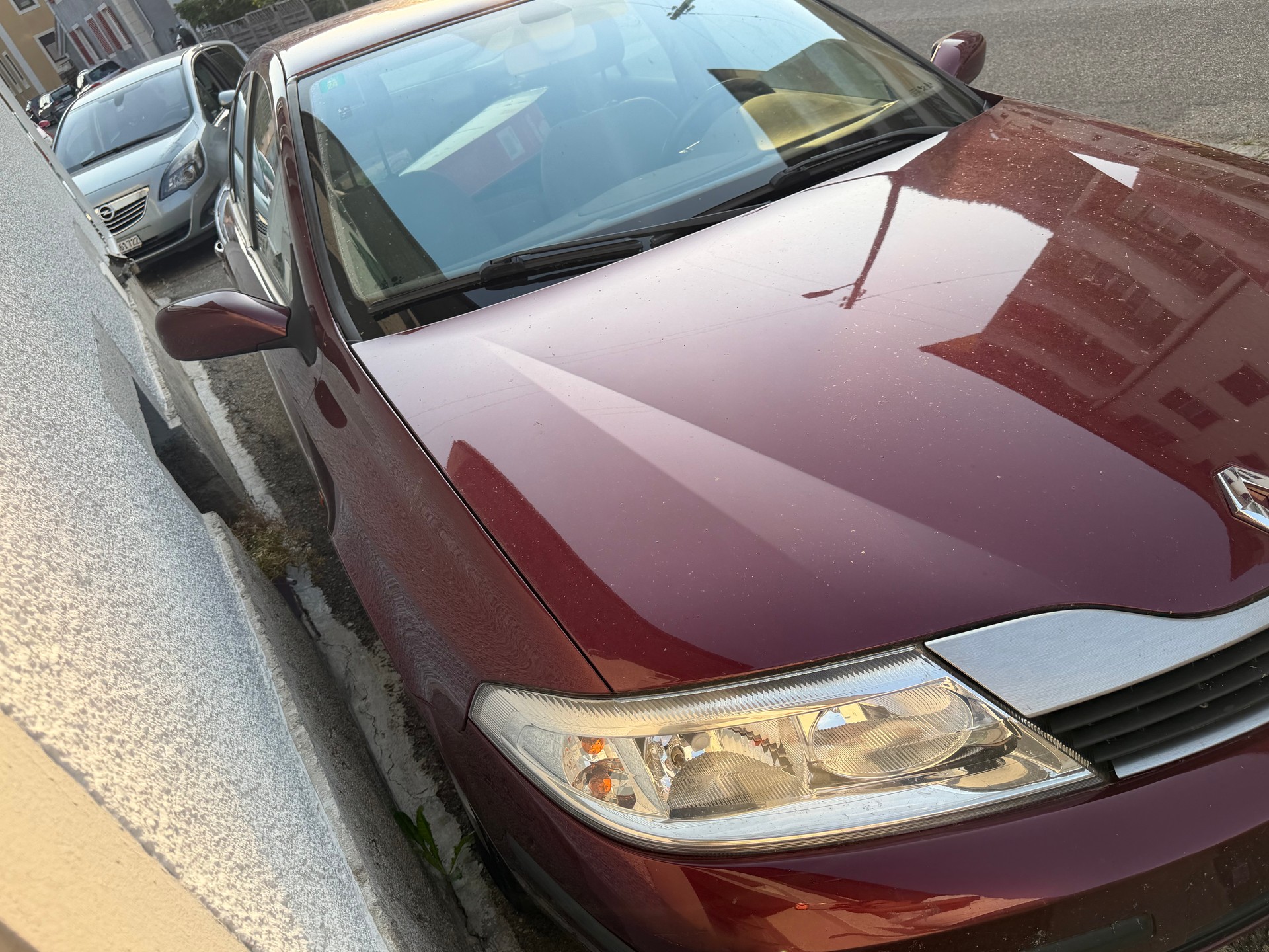 RENAULT Laguna 2.0 16V Privilège Automatic-image-8
