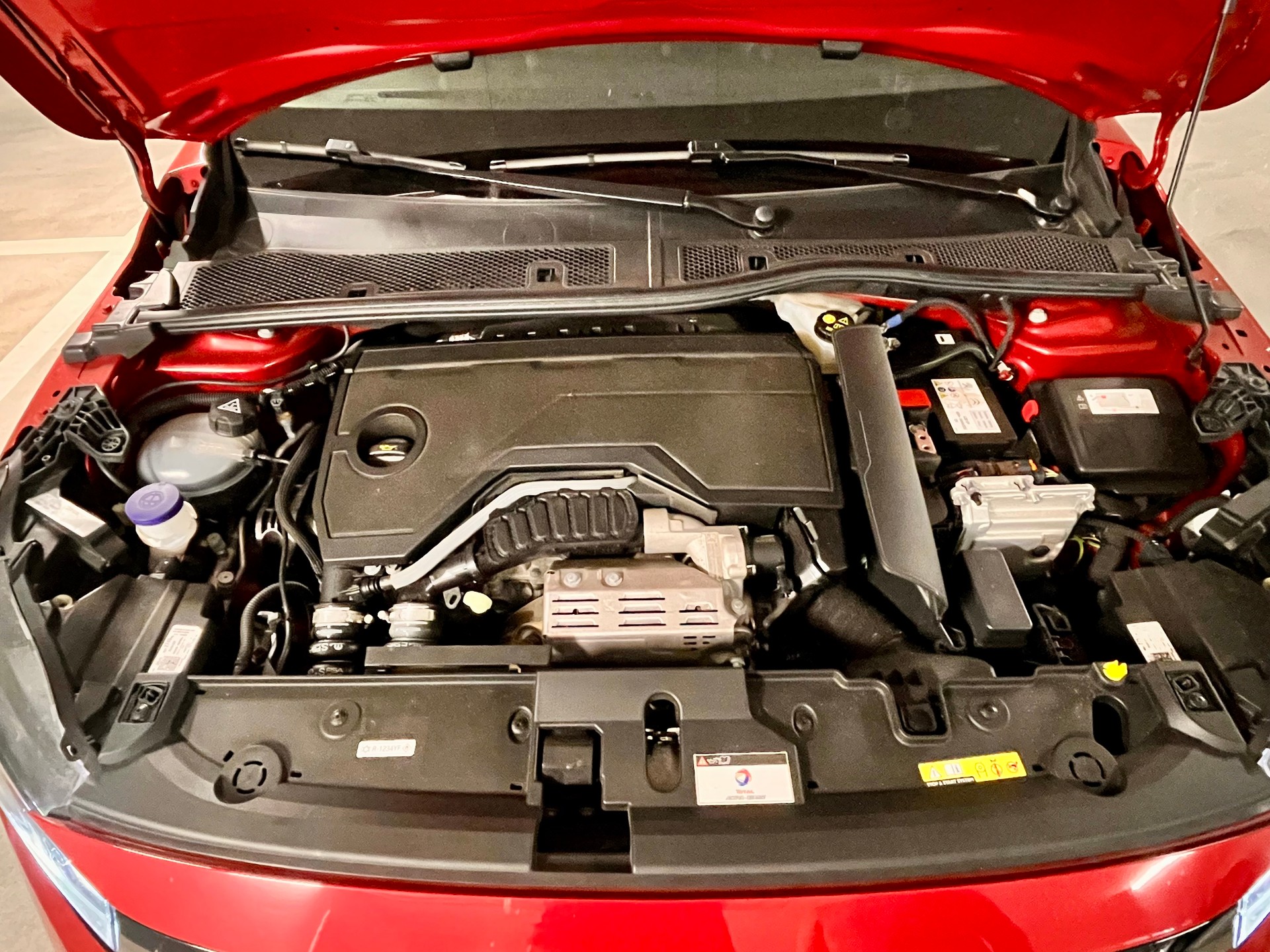 OPEL 1.2 Ultimate Turbo-Mild-Hybrid-image-5