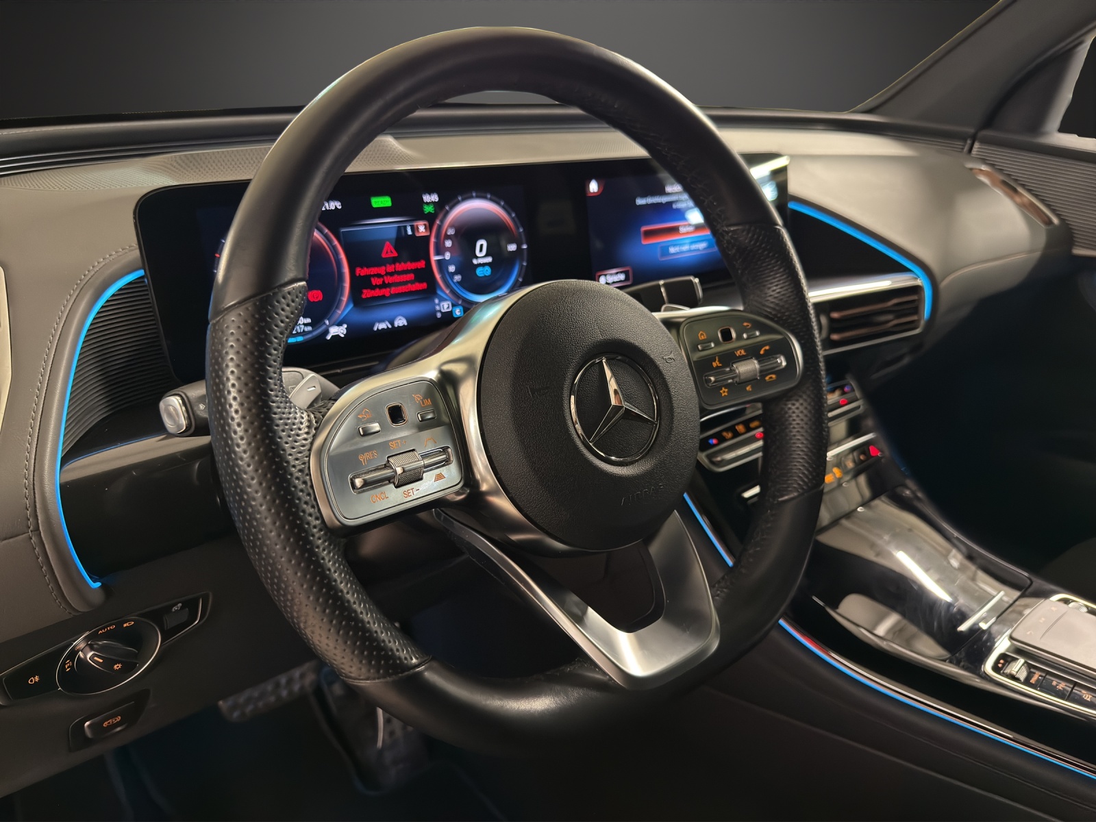 MERCEDES-BENZ EQC 400 4Matic-image-11