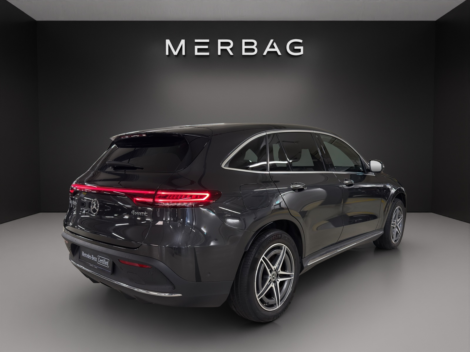 MERCEDES-BENZ EQC 400 4Matic-image-6