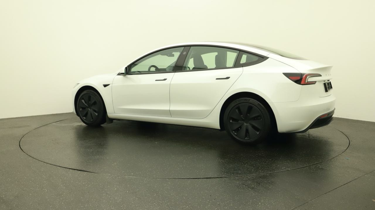 TESLA Model 3 Long Range Dual Motor AWD-image-2