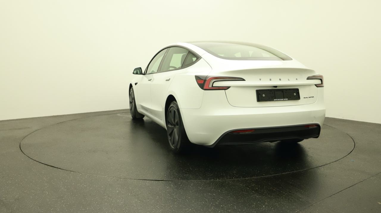 TESLA Model 3 Long Range Dual Motor AWD-image-3