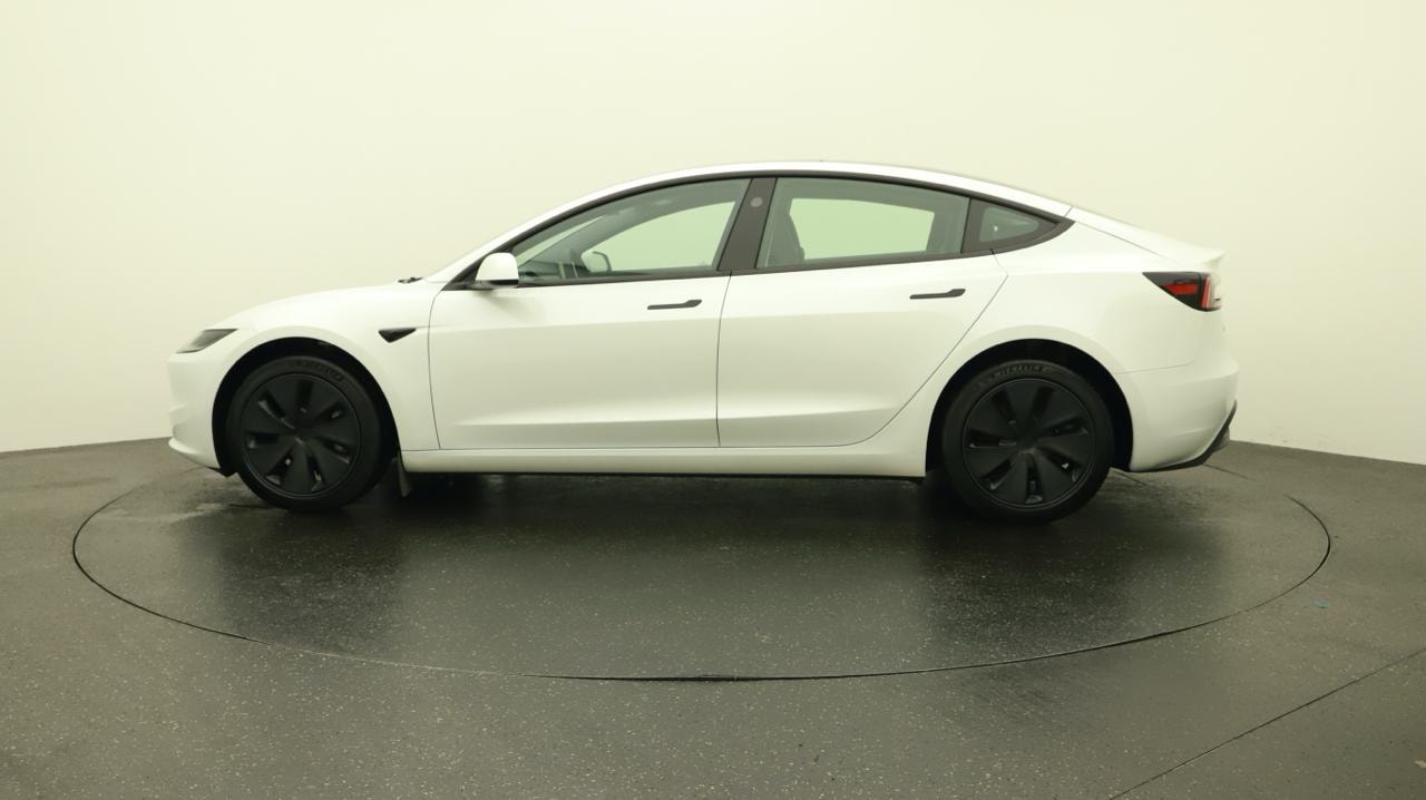 TESLA Model 3 Long Range Dual Motor AWD-image-1